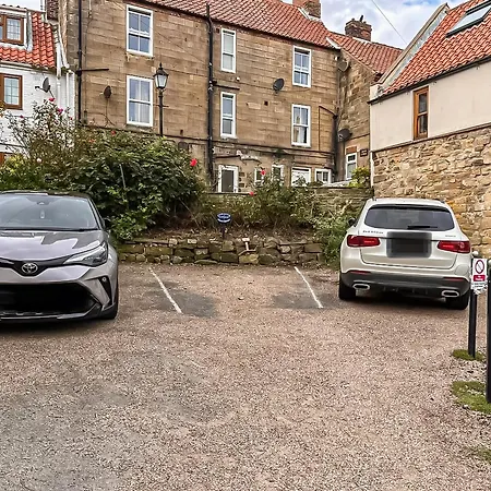 Holiday home Endeavour *